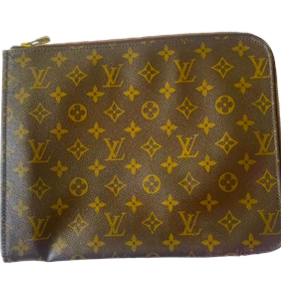 Louis Vuitton Monogram Canvas Poche iPad or Document Case - Picture 4 of 17